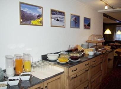 Alpenhof Pension-Garni ナウダース エクステリア 写真