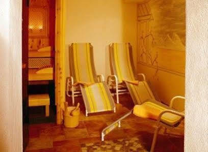 Alpenhof Pension-Garni ナウダース エクステリア 写真